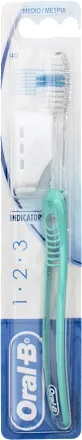 ORALB 123 INDICATOR SPAZZOLINO MANUALE SETOLE 35 MEDIE - Farmacia Del Monaco