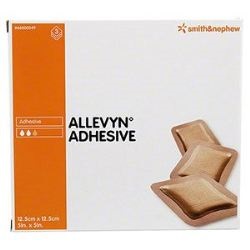 MEDICAZIONE IDROCELLULARE ADESIVA STERILE ALLEVYN ADHESIVE ALTAMENTE ASSORBENTE IN SCHIUMA DI POLIURETANO A STRUTTURA TRISTRATIFICATA 12,5X12,5CM 3 PEZZI - Farmacia Del Monaco