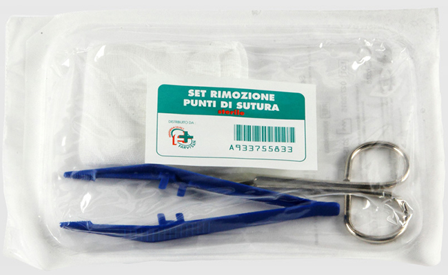 SET PER LA RIMOZIONE DEI PUNTI DI SUTURA COMPOSTO DA 1 FORBICE 1 PINZETTA 2 COMPRESSE DI GARZA DI COTONE - Farmacia Del Monaco