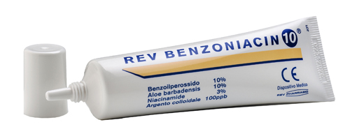 REV BENZONIACIN 10 CREMA 30 ML - Farmacia Del Monaco